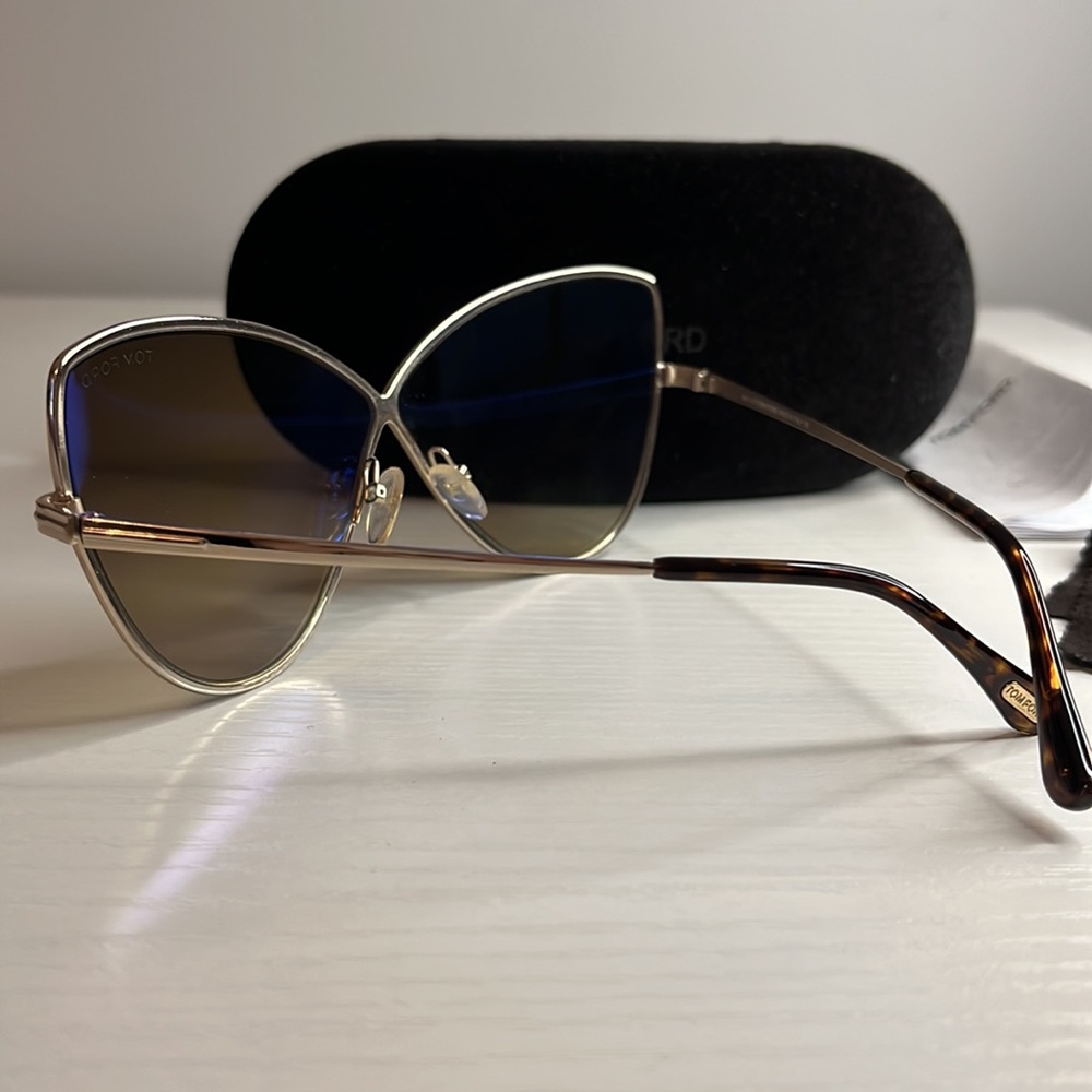 Tom Ford Sunglasses - Picture 4 of 6